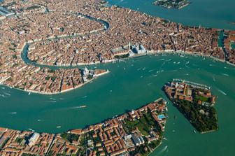 libri venezia toso fei miti edifici