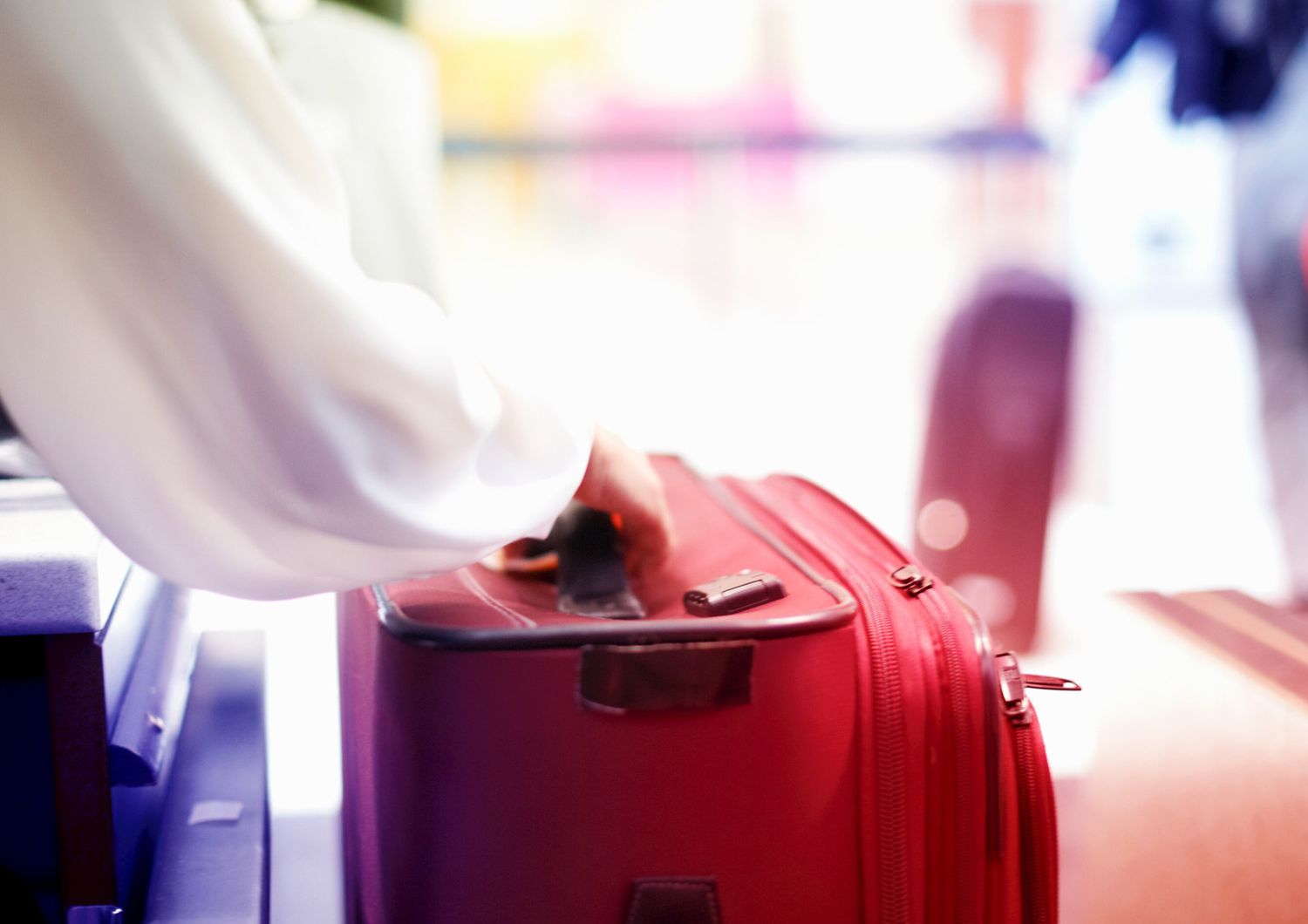 &nbsp; Partenze, viaggiare, migrare, voli, aeroporto, valigie