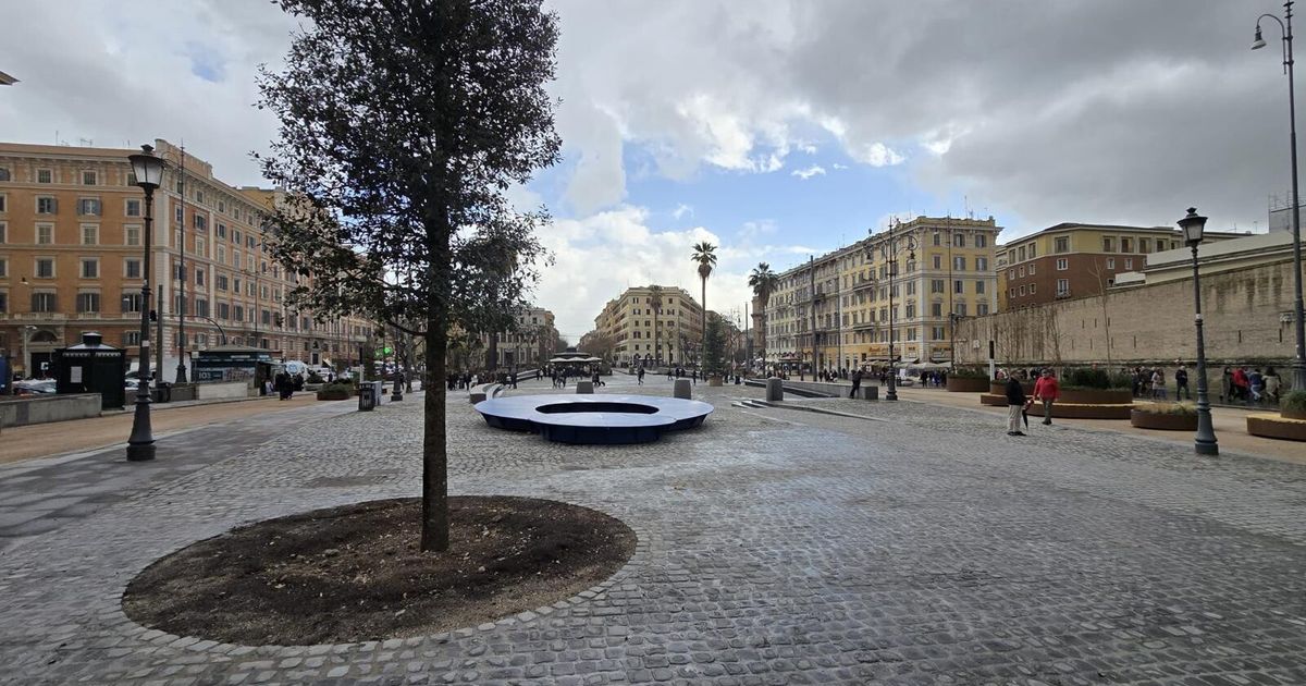 Gualtieri inaugura piazza Risorgimento dopo la riqualificazione