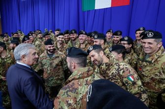 Tajani visita le truppe in Kosovo