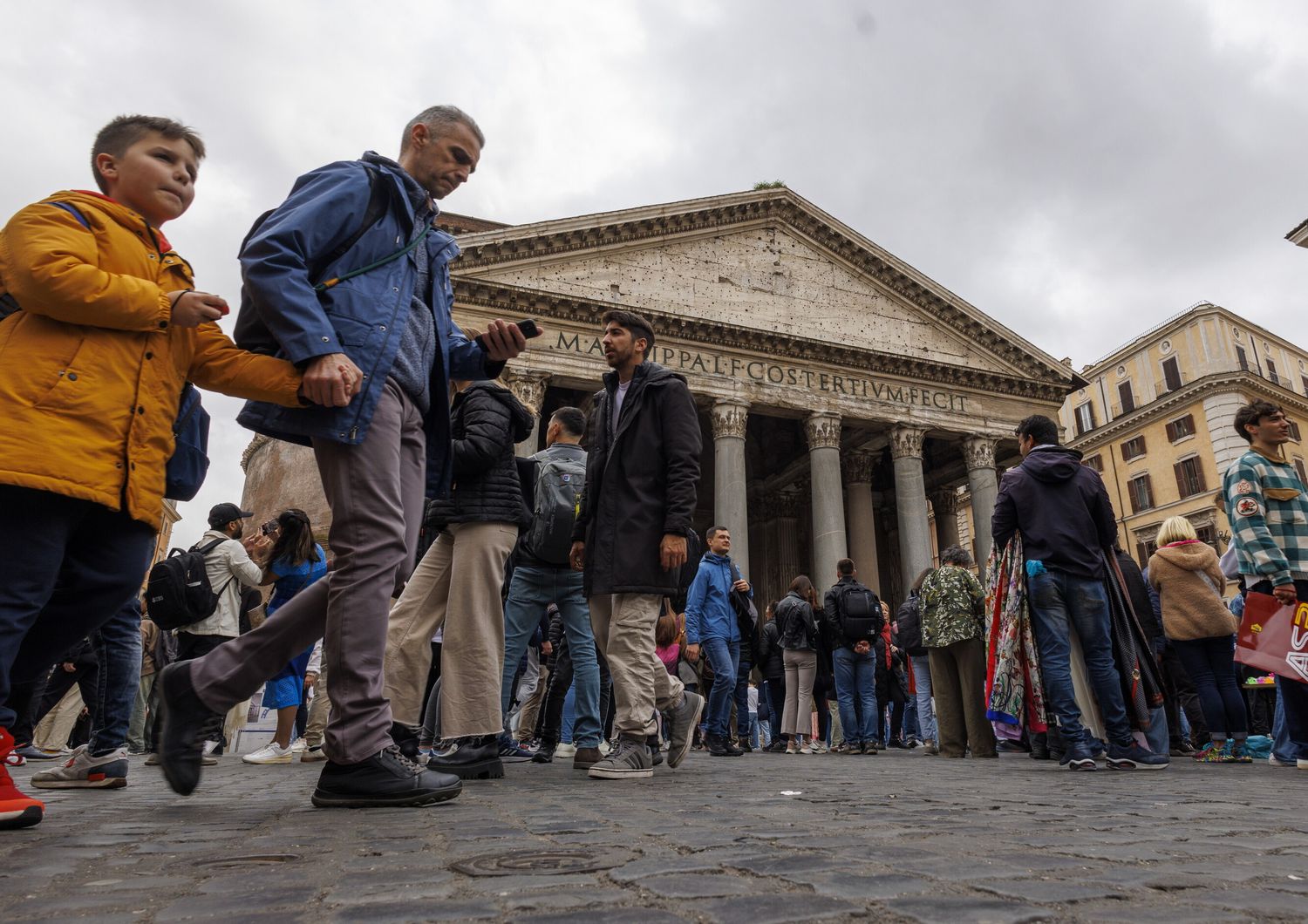 Confcommercio, 17 milioni di italiani in viaggio ma le vacanze sono più brevi