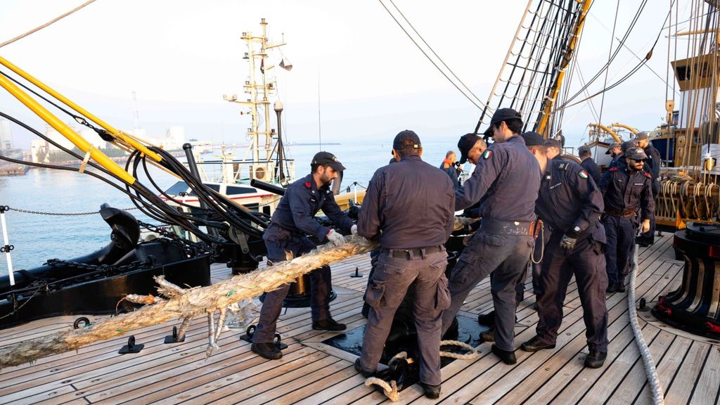 La nave Amerigo Vespucci è ad Abu Dhabi