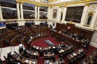 peru parlamento indaga presunto giro di prostituzione interna