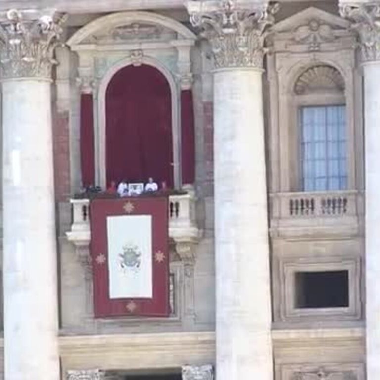 Papa Francesco a Natale: Tacciano le armi e cessi il fuoco in Ucraina e a Gaza, si aprano negoziati