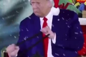 Trump fa la Trump dance sulla slitta e porta i regali, il videomontaggio social del Presidente Usa