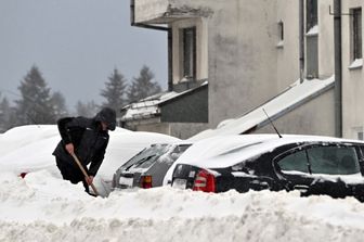 balcani centinaia di migliaia senza elettricita per neve