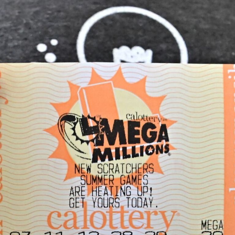 Premio di oltre un miliardo di dollari. Gli Usa col fiato sospeso per l'estrazione della lotteria