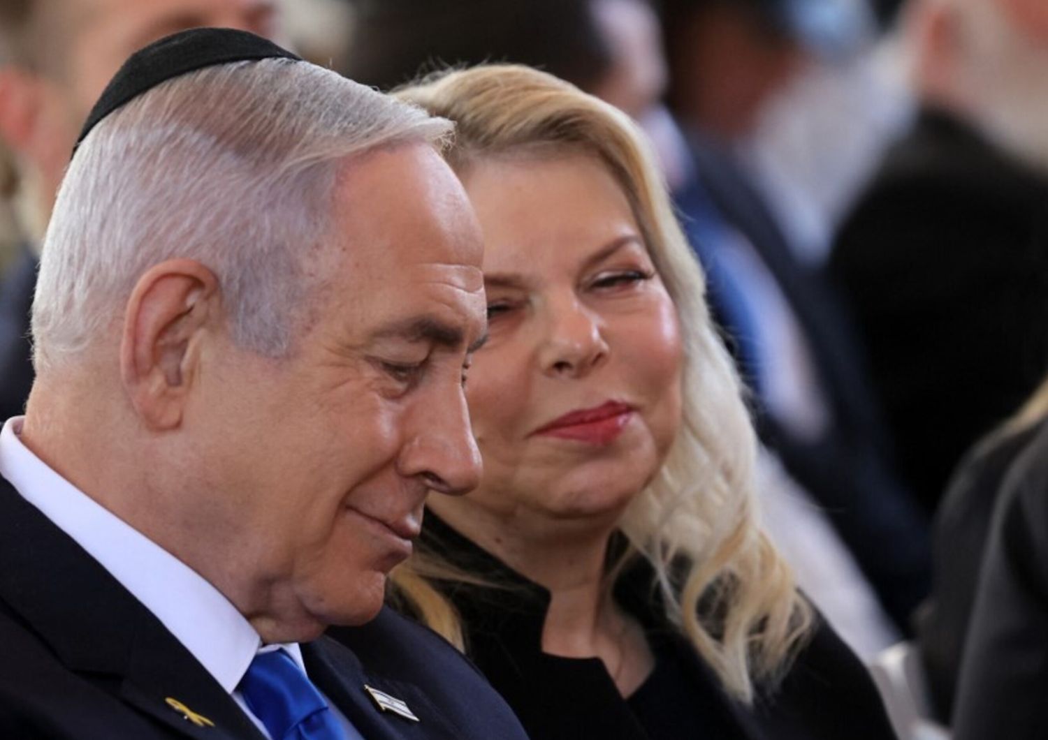 Cerca di intimidire un testimone nel processo al marito, guai in arrivo per Sara Netanyahu