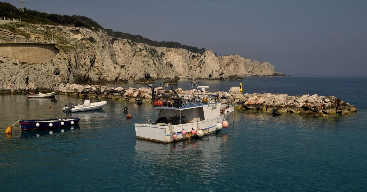 Isole Tremiti isolate da sei giorni, la rabbia della sindaca