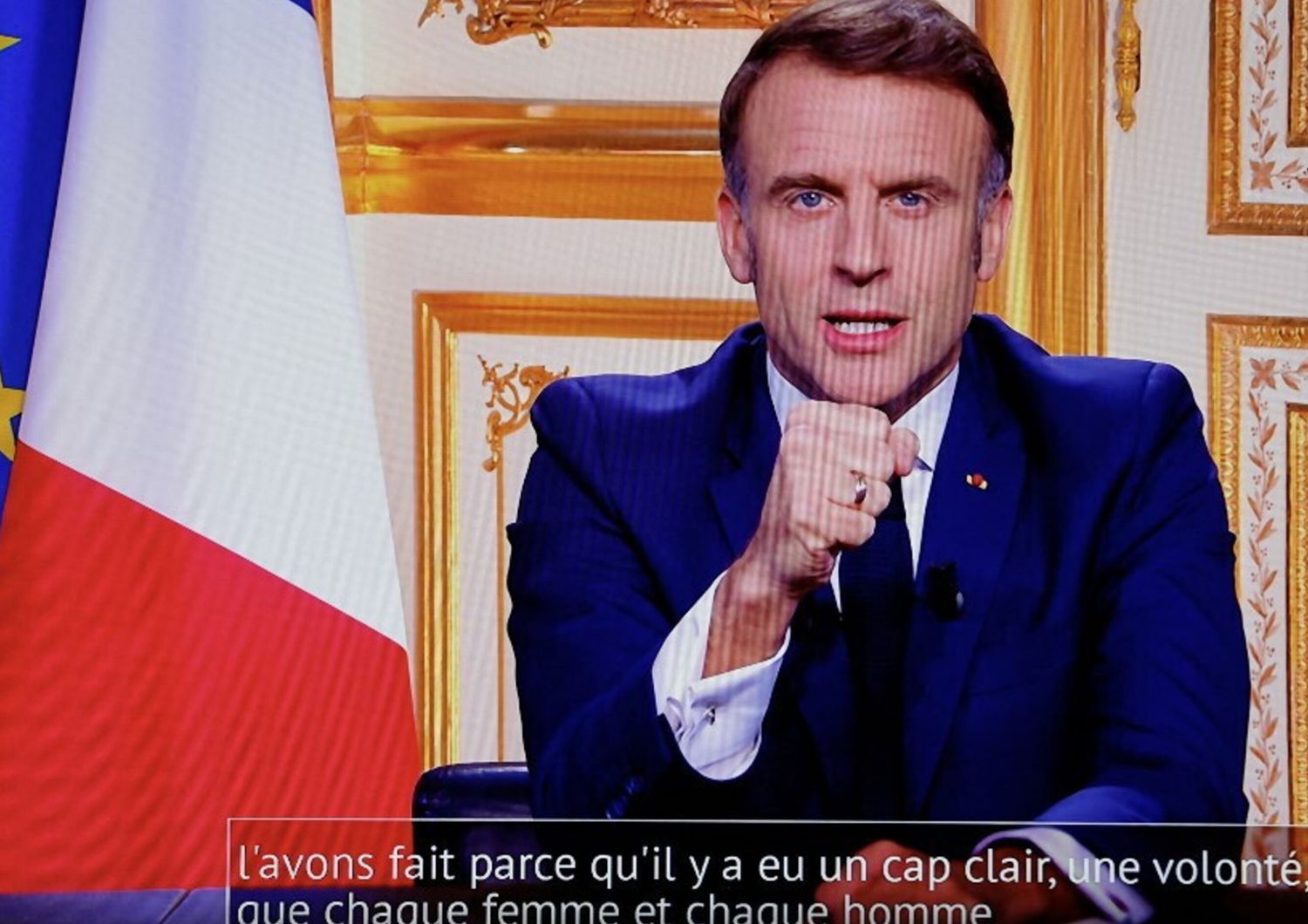 Emmanuel Macron parla al paese dopo la caduta del governo Barnier