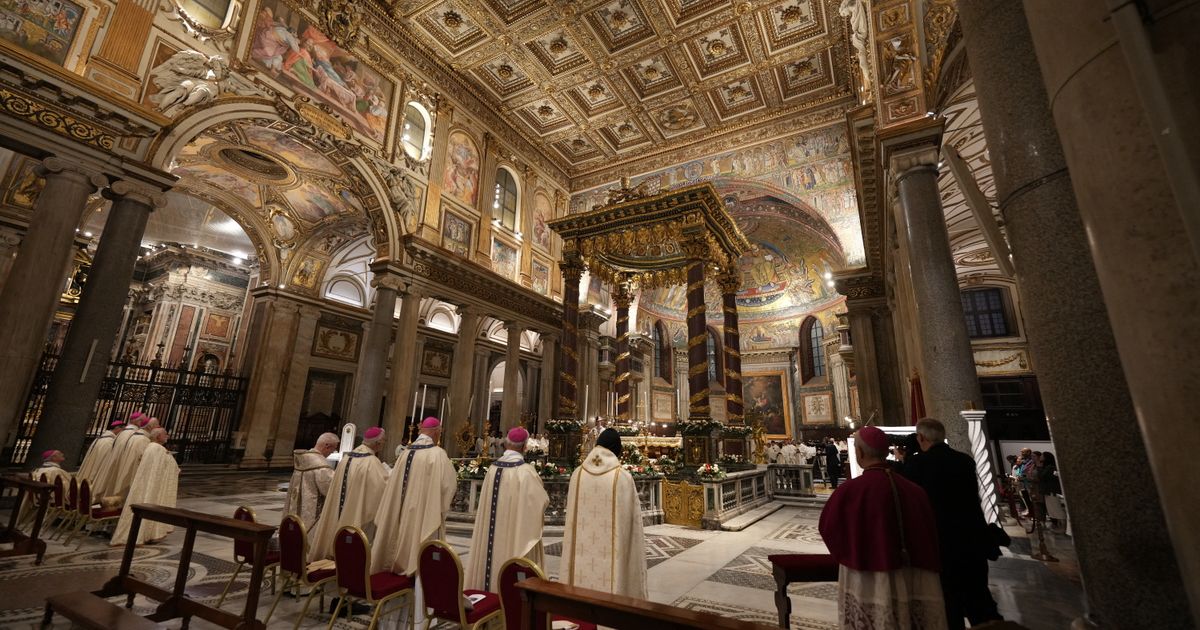 Aperta la Porta Santa della basilica di Santa Maria Maggiore