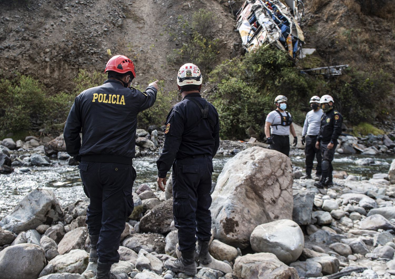 Incidente a un bus, sei morti in Perù