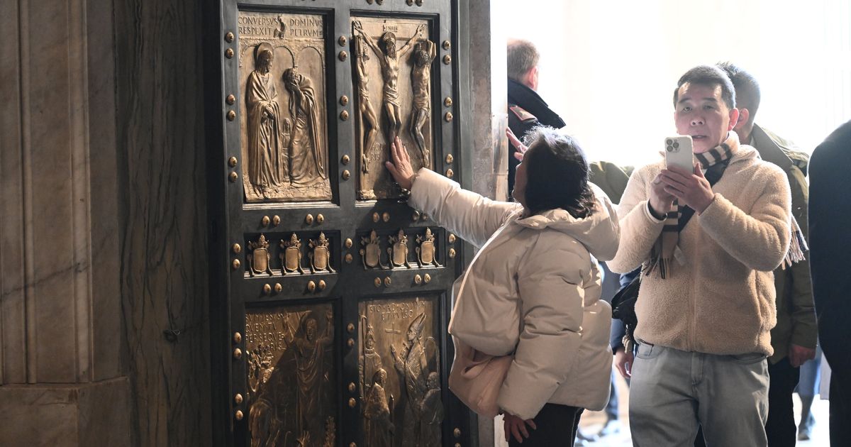 Oltre mezzo milione di pellegrini ha varcato la Porta Santa di San Pietro