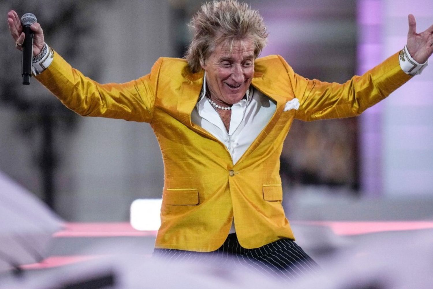Rod Stewart compie 80 anni