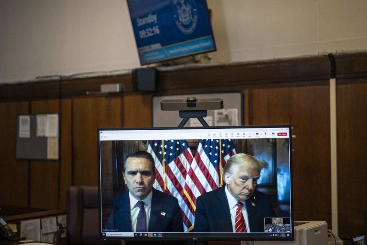 Trump collegato al processo