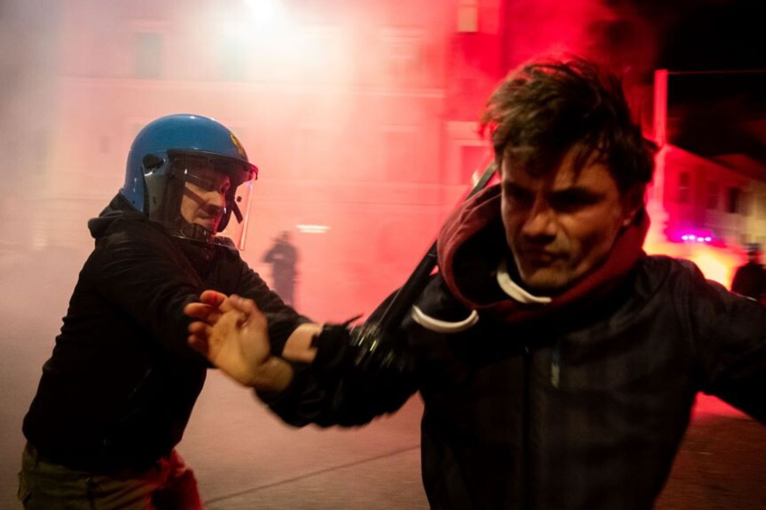 Scontri  a San Lorenzo durante il corteo per Ramy