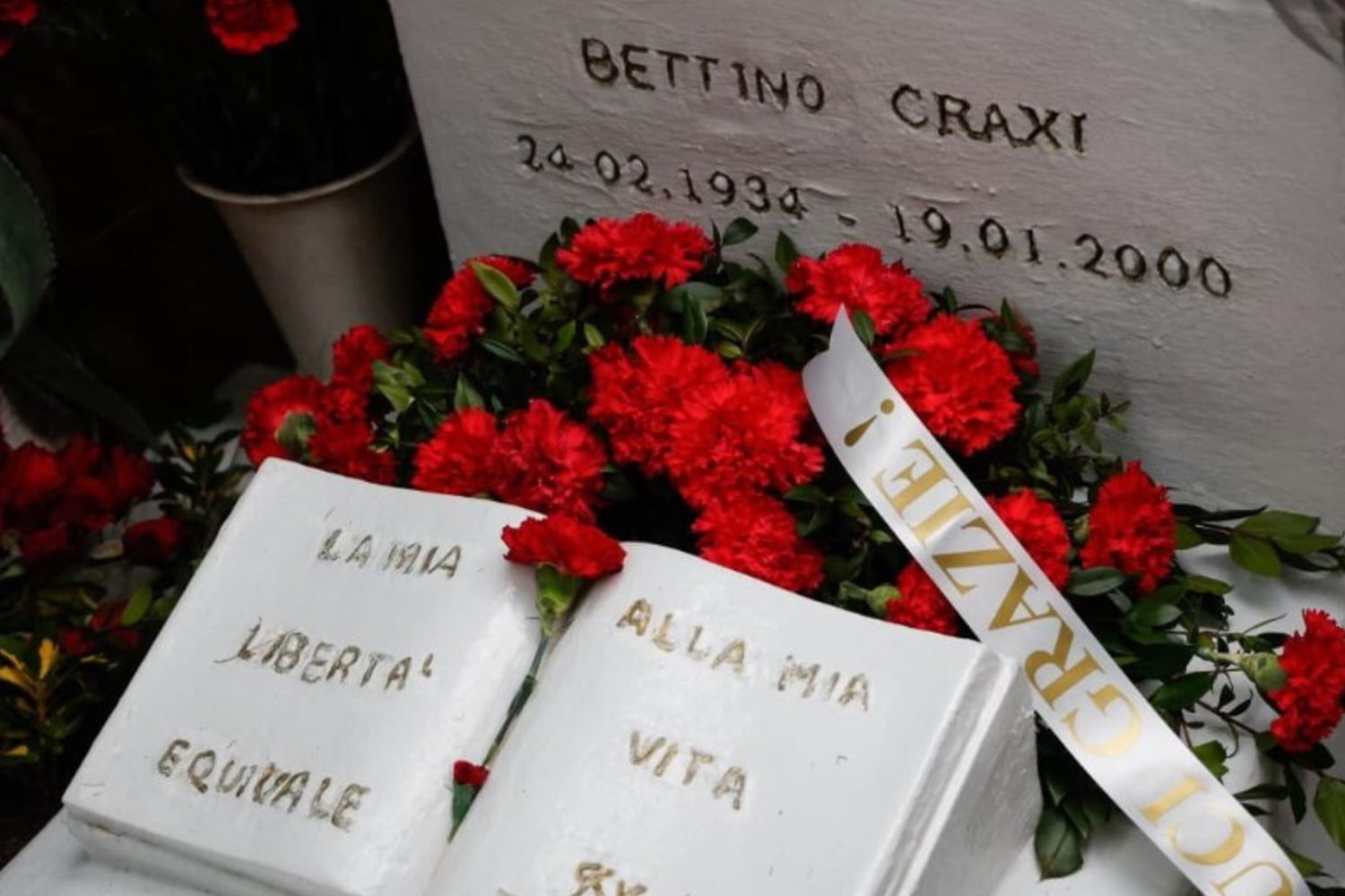 Tomba Bettino Craxi ad Hammamet