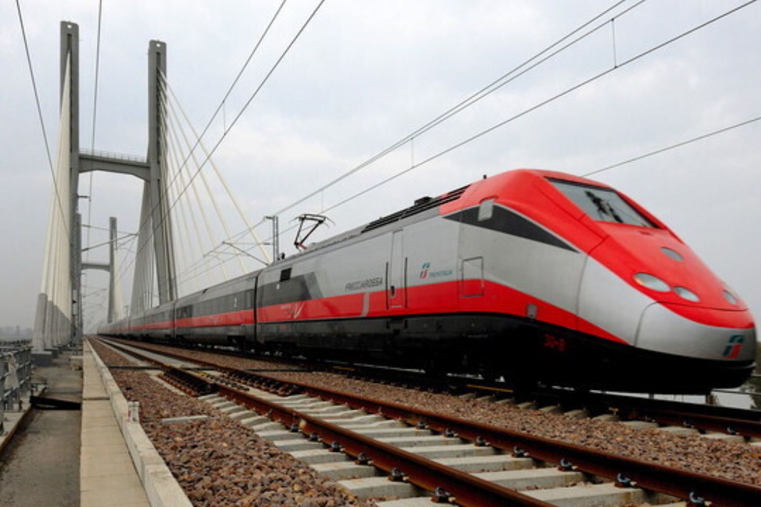Un Frecciarossa sulla linea Milano-Bologna