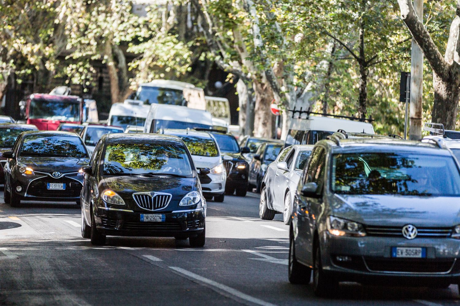 Traffico sul Lungotevere