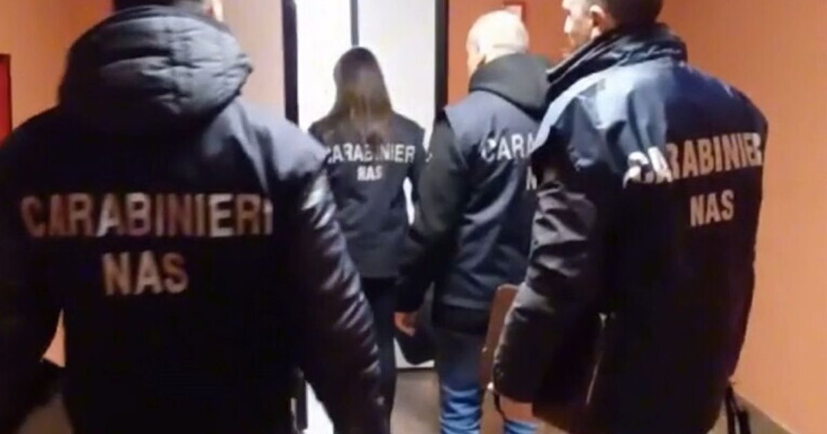 Medico generico circoncide 40 bambini