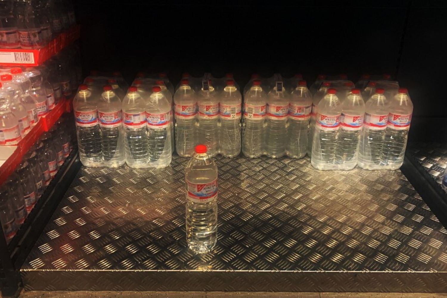 L'acqua frizzante potrebbe aiutare a dimagrire