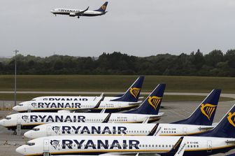 Aerei Ryanair nell'aeroporto di Stansted a Londra