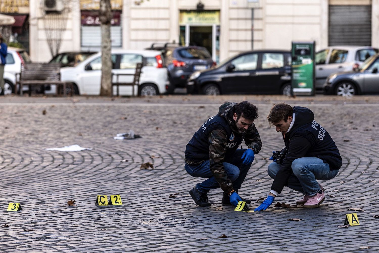 Rilievi a piazza Testaccio