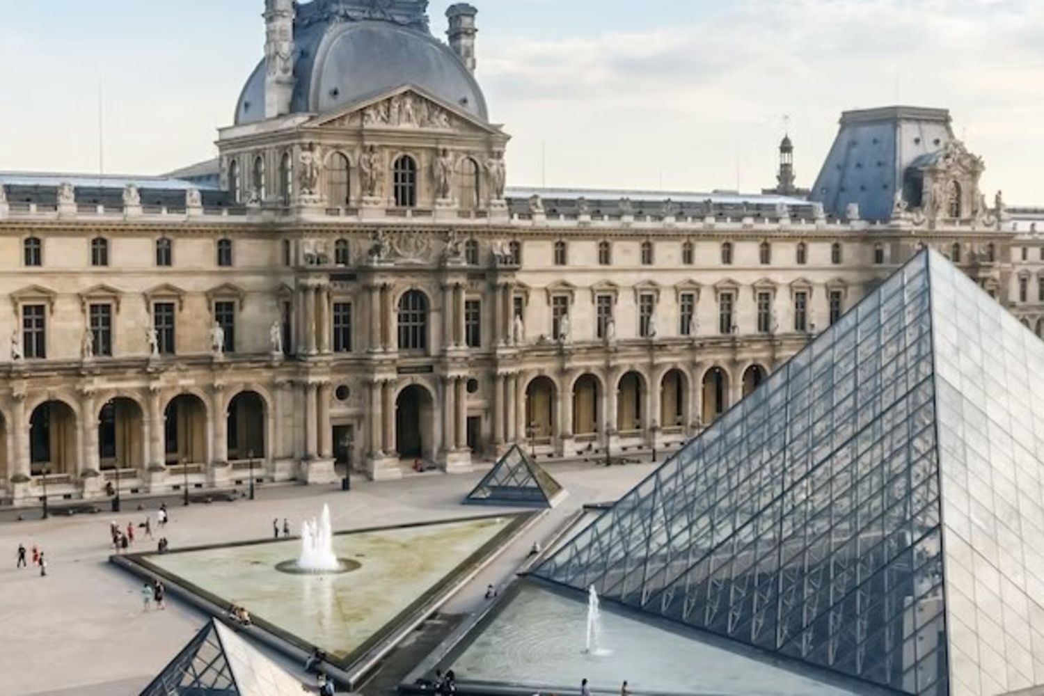 Il Louvre - Parigi&nbsp;