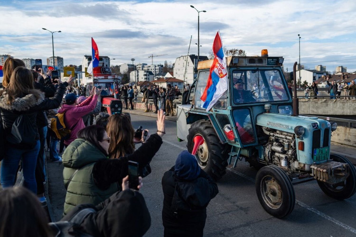 Troppo forte la pressione degli studenti, il premier serbo si dimette