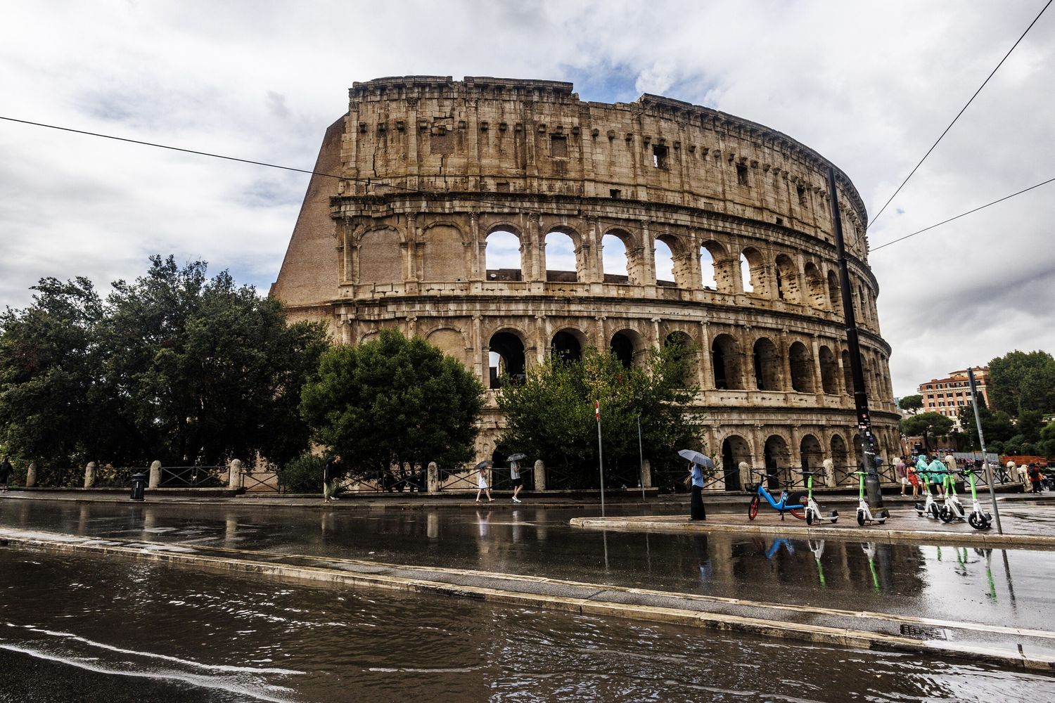 Domenica al museo gratis, oltre 16mila visitatori al Colosseo