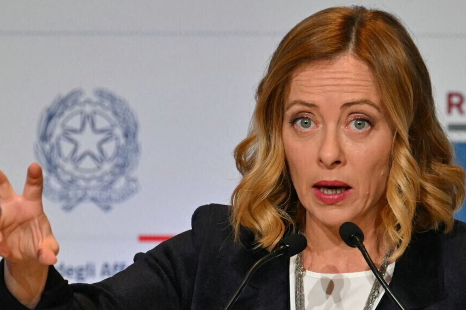 L'Economist, "è Giorgia Meloni la carta vincente dell'Ue con Trump?"