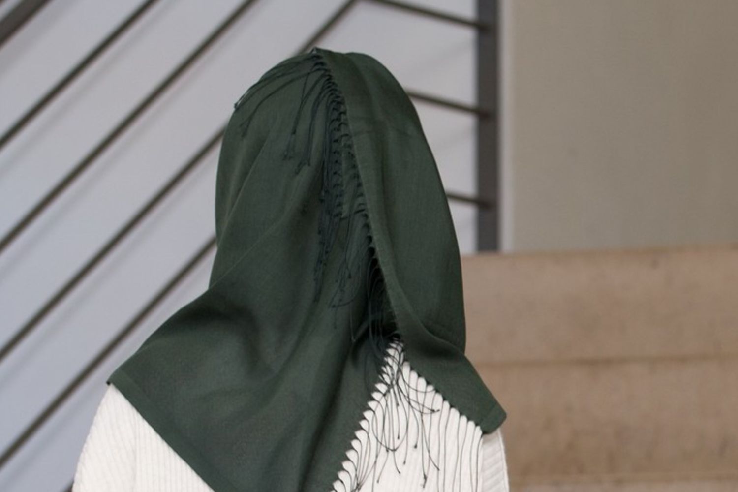 Velo islamico lavoro