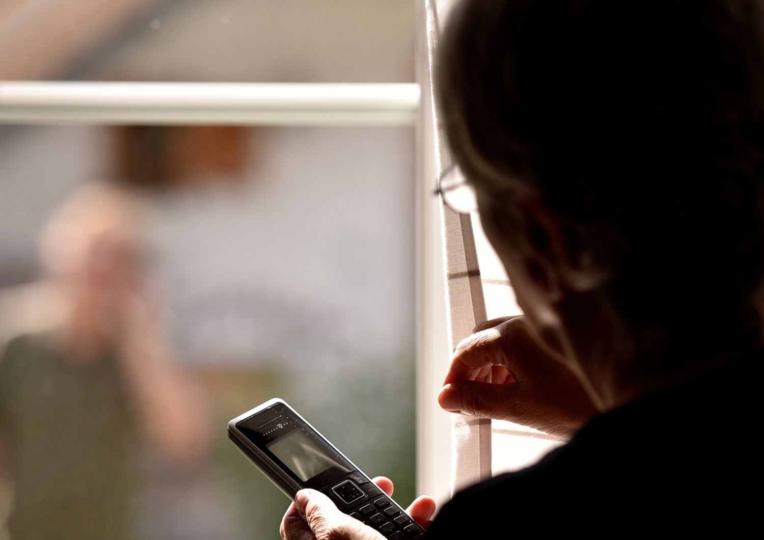 Molestie a una giovane coppia. Arrestata una stalker, in casa aveva la lista dei nemici da colpire