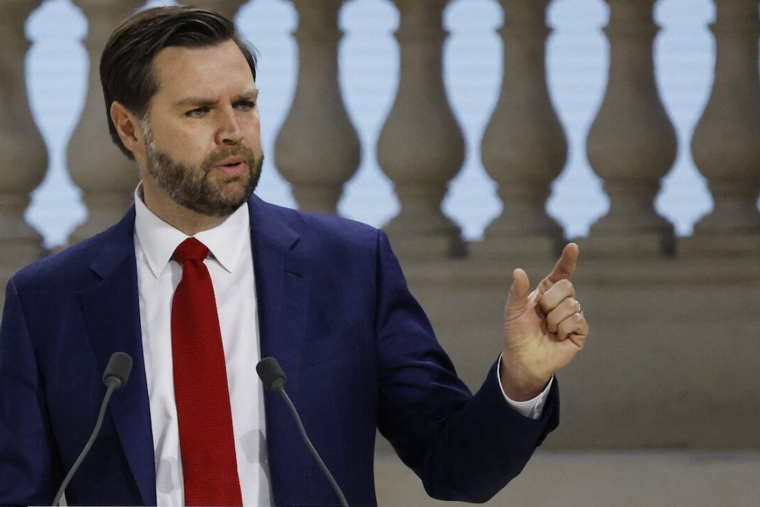 Usa non firmano la dichiarazione di Parigi sull'IA