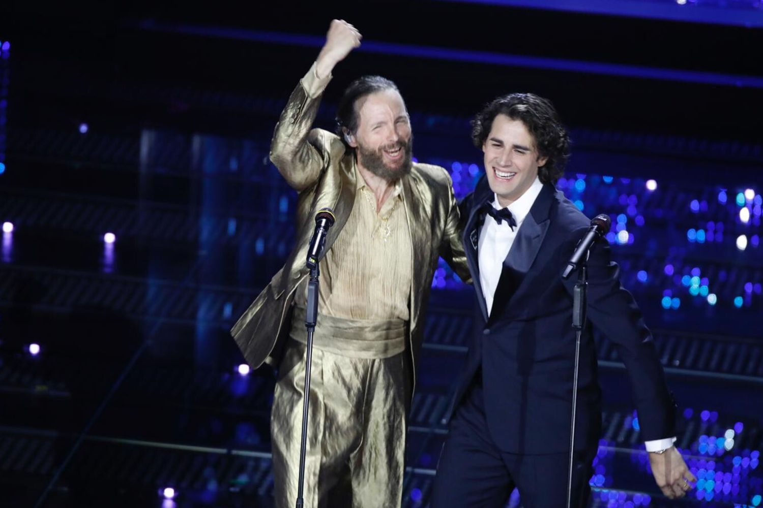 Sanremo al via, prima serata