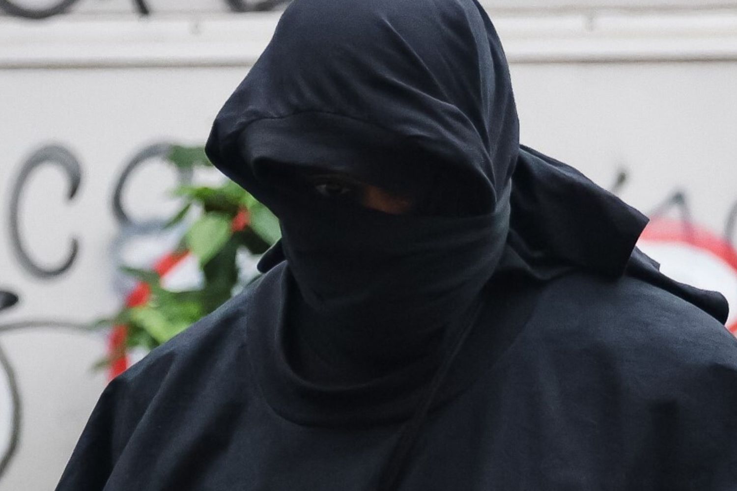 Kanye West 'scaricato' dal suo agente