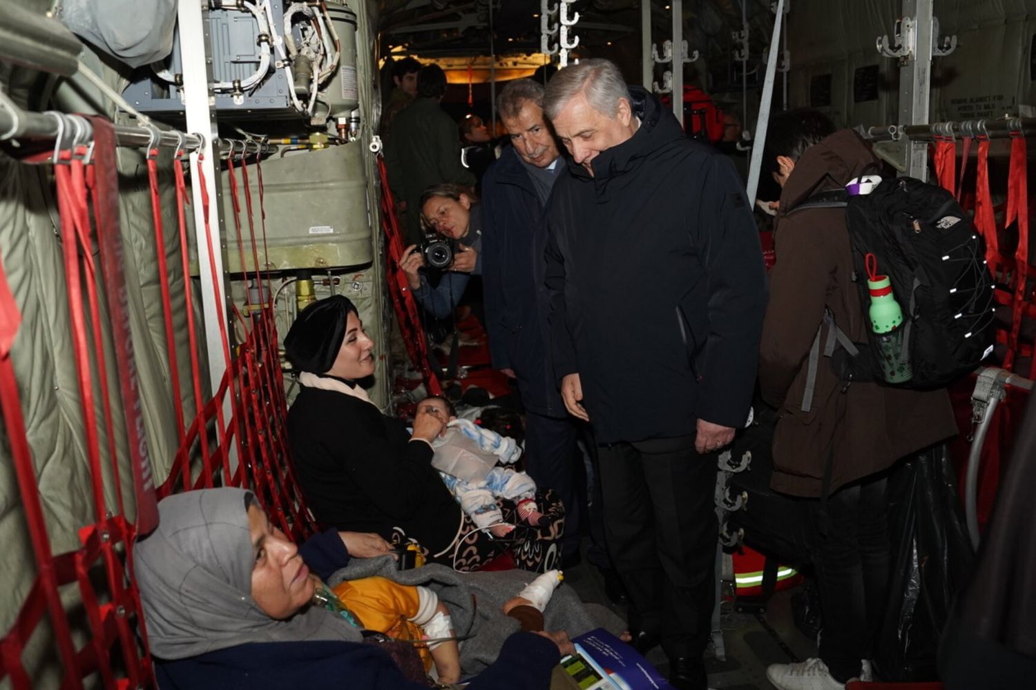 Minori palestinesi evacuati da Gaza per cure in Italia