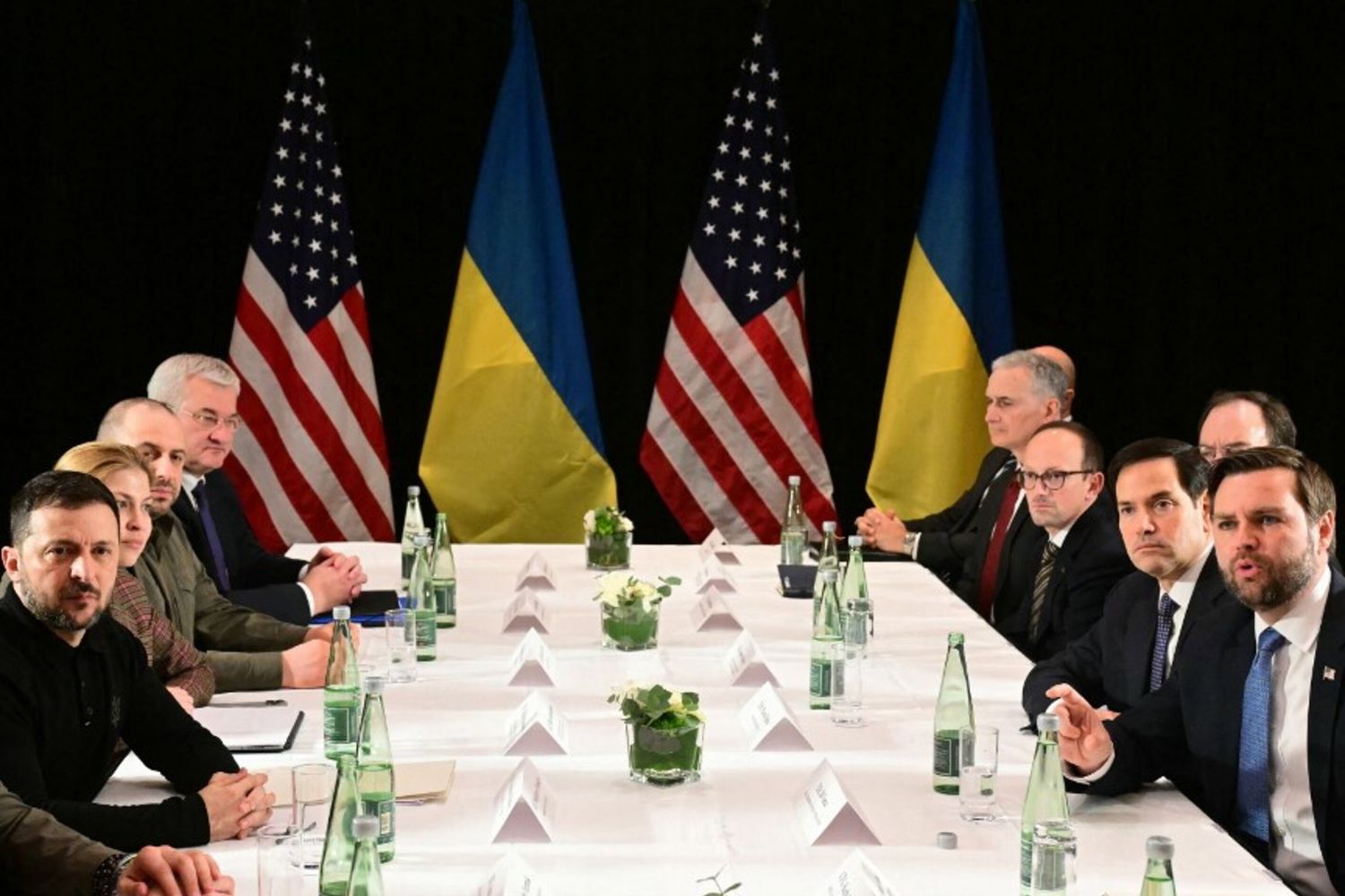 Ucraina: Vance, "vogliamo una pace duratura". Kiev chiede 'garanzie'