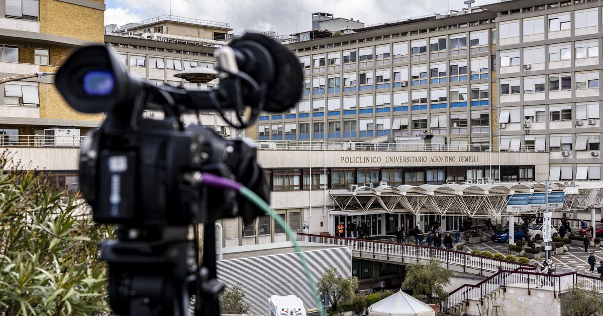 Secondo giorno in ospedale per Papa Francesco. Dubbi sull