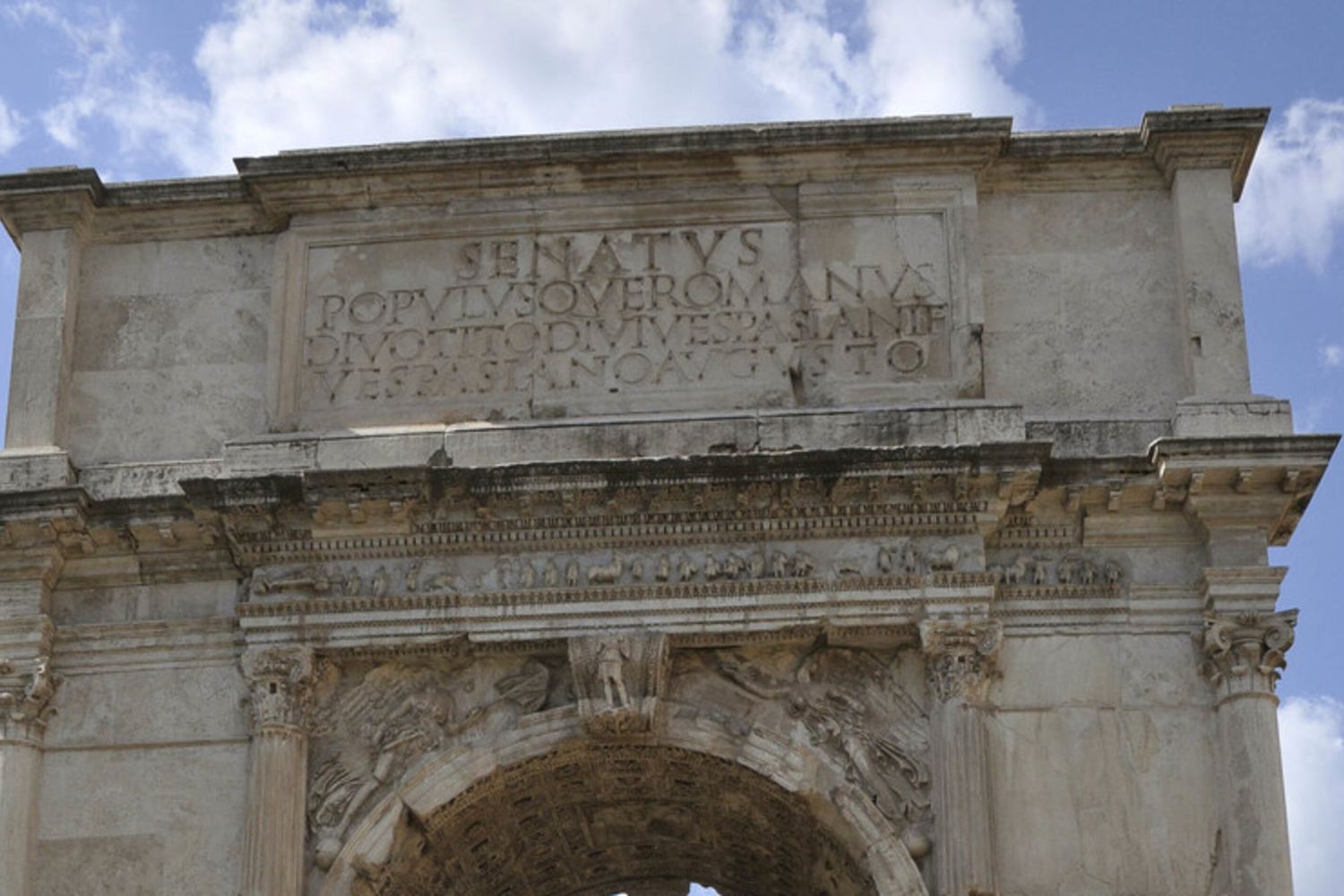 L'arco di Tito al Colosseo&nbsp;