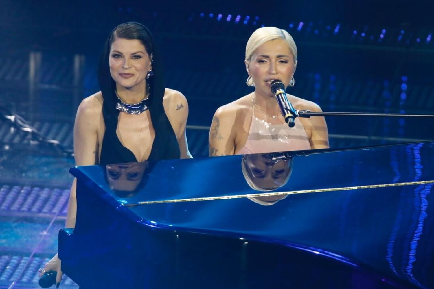 Sanremo, 13,5 milioni di spettatori e share del 70,8%. Il picco con Alessandra Amoroso e Serena Brancale