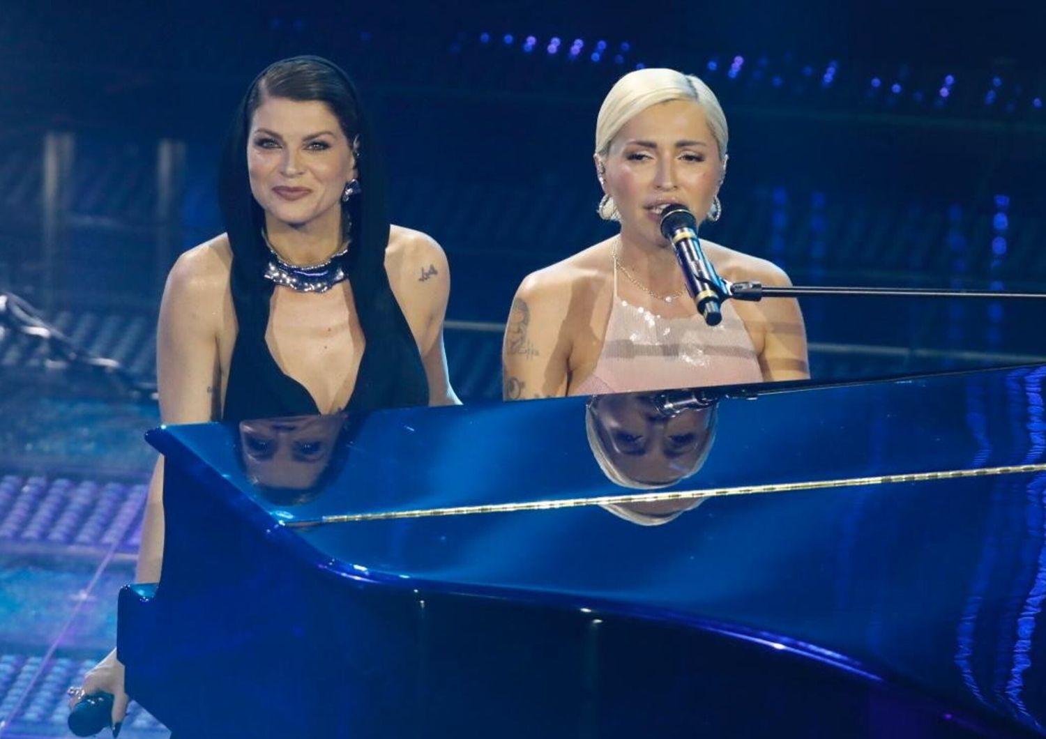 Sanremo, 13,5 milioni di spettatori e share del 70,8%. Il picco con Alessandra Amoroso e Serena Brancale