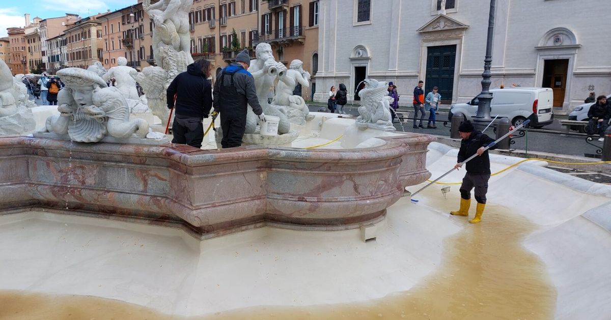 Fango in tre fontane monumentali di Roma