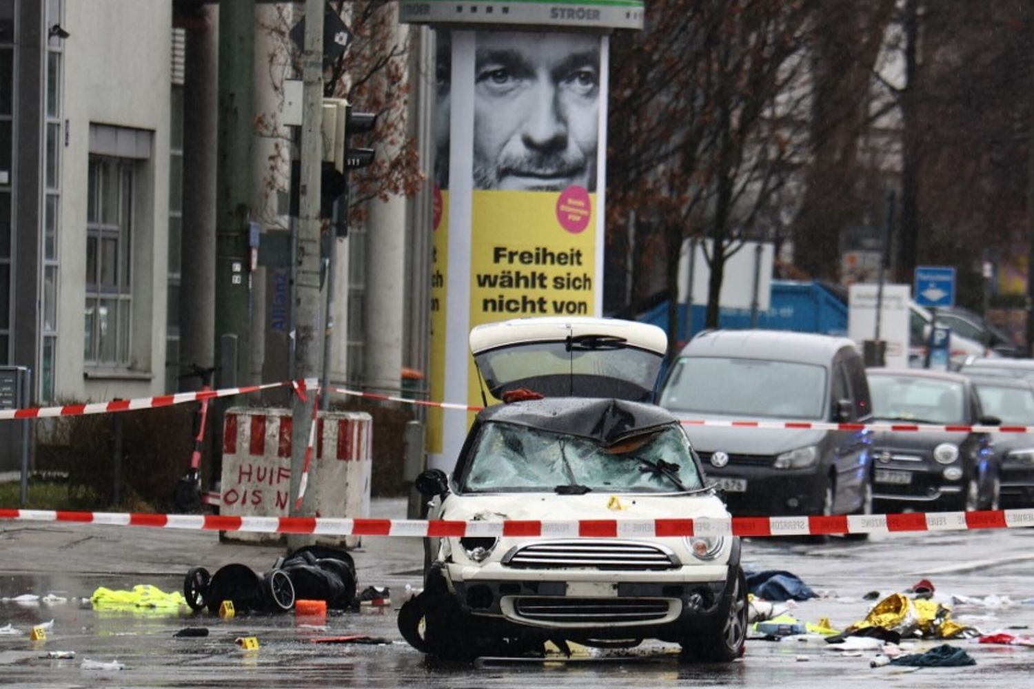 Morte madre e figlia di 2 anni ferite nell'attentato a Monaco di Baviera