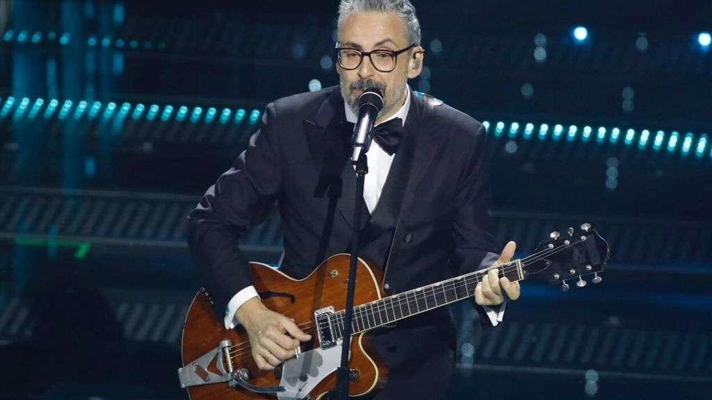 Gli outfit di Sanremo, ma parliamo di uomini
