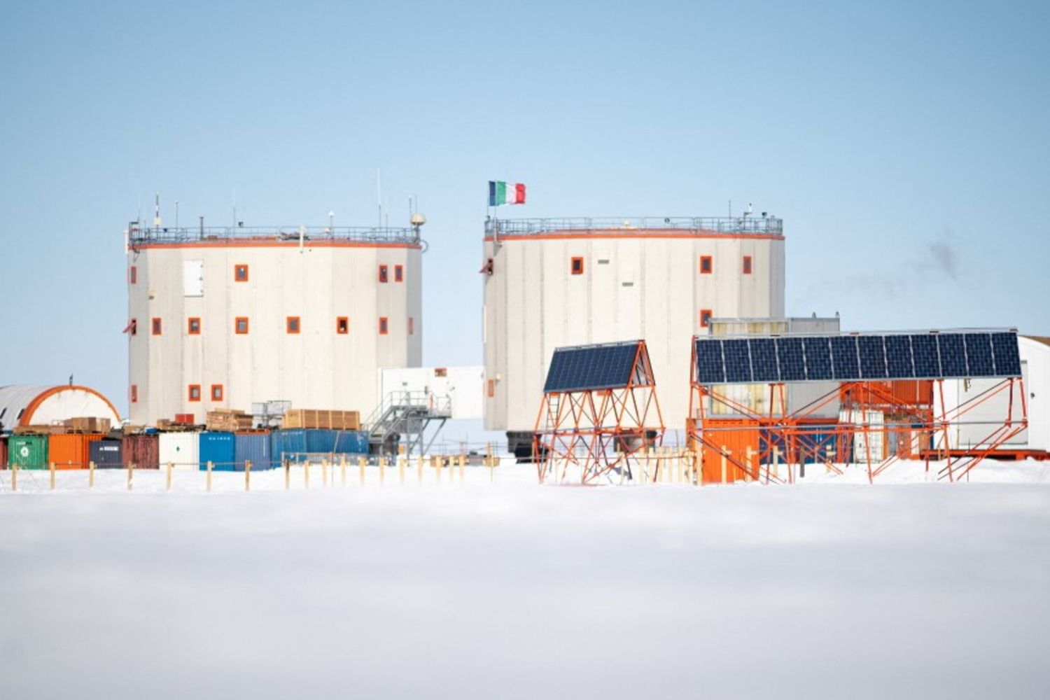 Base Concordia in Antartide
