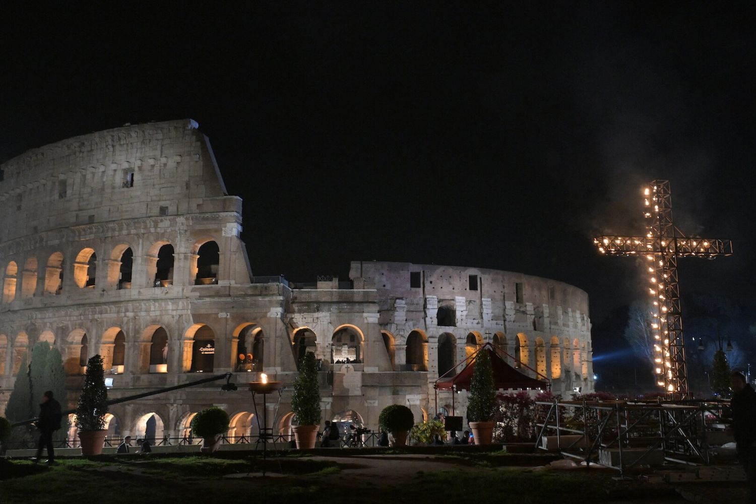 Il Colosseo durante la Via Crucis