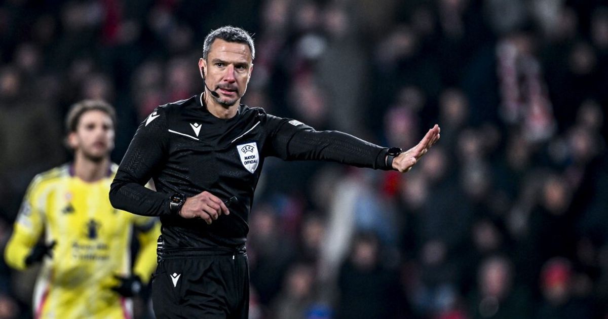 A un arbitro straniero il derby di fuoco Galatasaray Fenerbahce