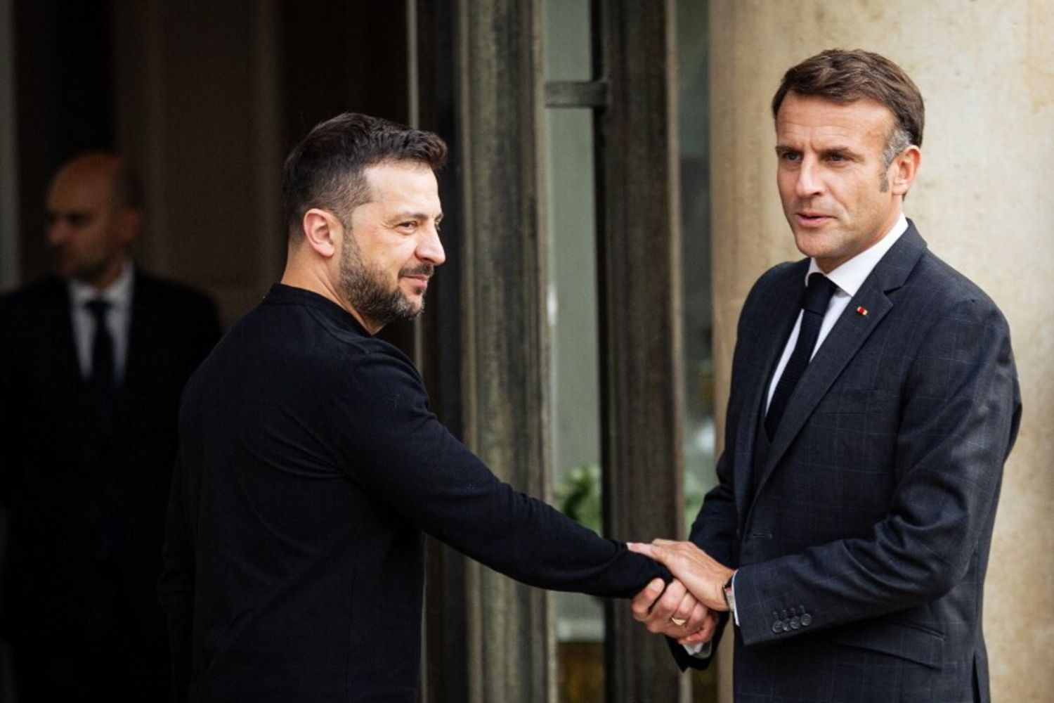Emmanuel Macron e Volodymyr Zelensky