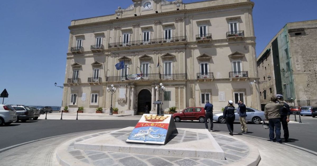 I Consiglieri Comunali si dimettono, a Taranto si torna alle urne